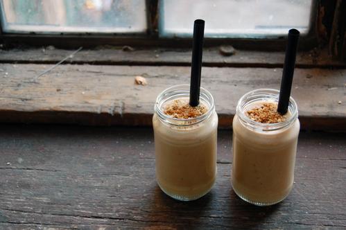 Gingerbread-Protein-Smoothie